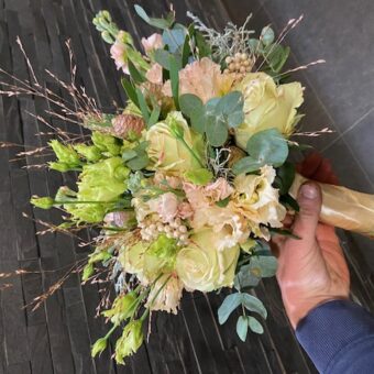 bloemboetiek-fuchsia-bruidsbloemen-12