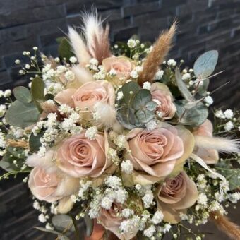 bloemboetiek-fuchsia-bruidsbloemen